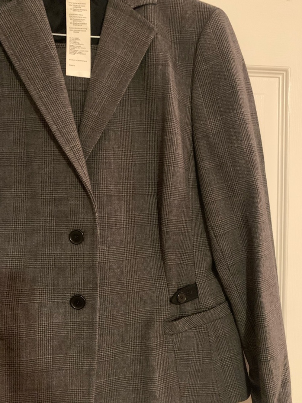 Akris Punto Gray Plaid Skirt Suit - Picture 3 of 12